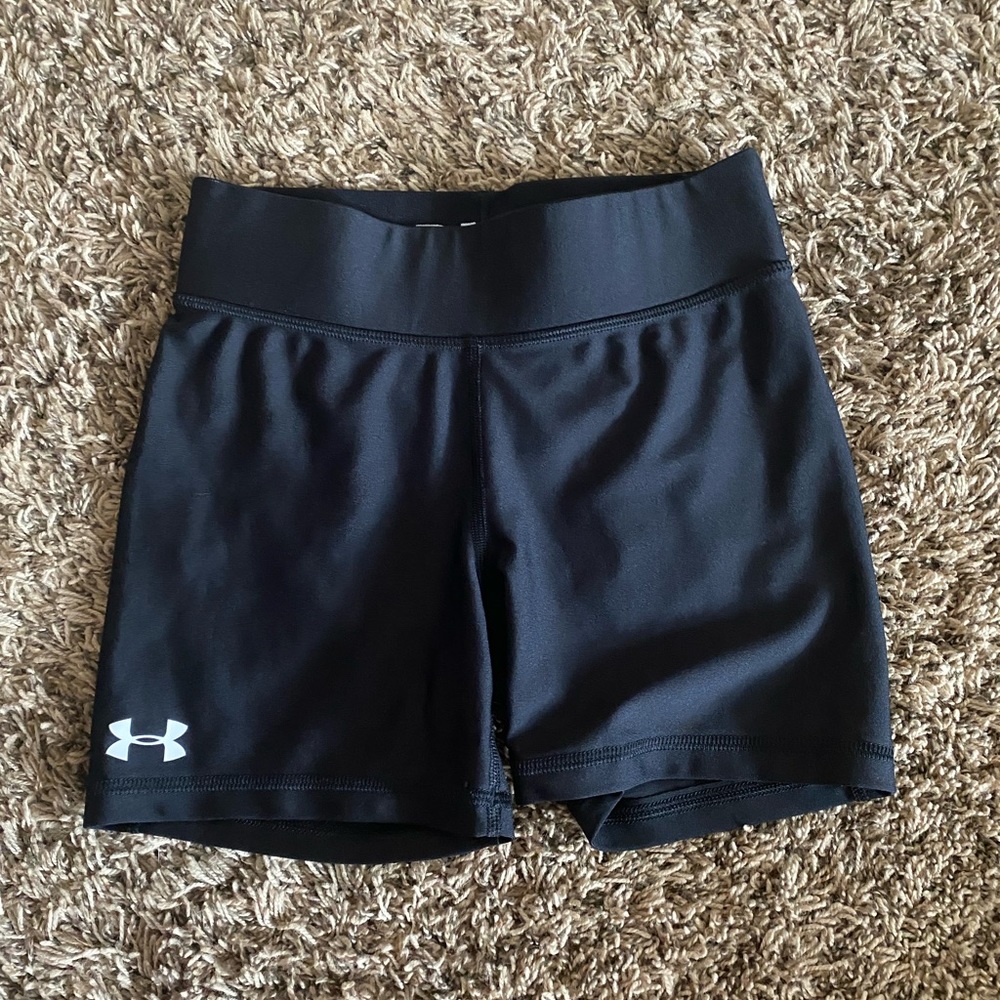 Small Black Under Armour Shorts 3”